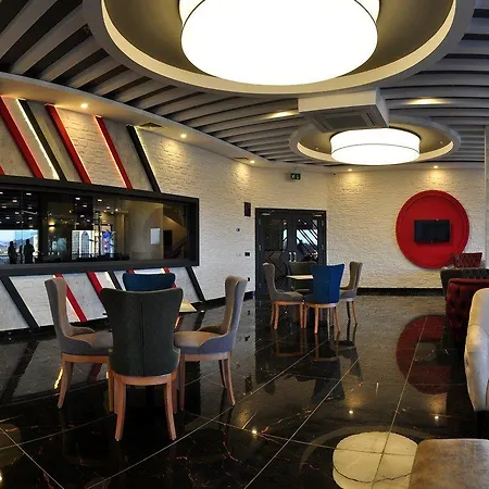 Campus Hill Hotel 5*
