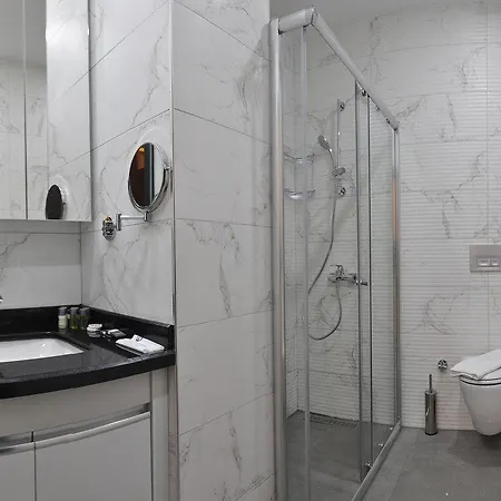 Campus Hill Hotel 5*